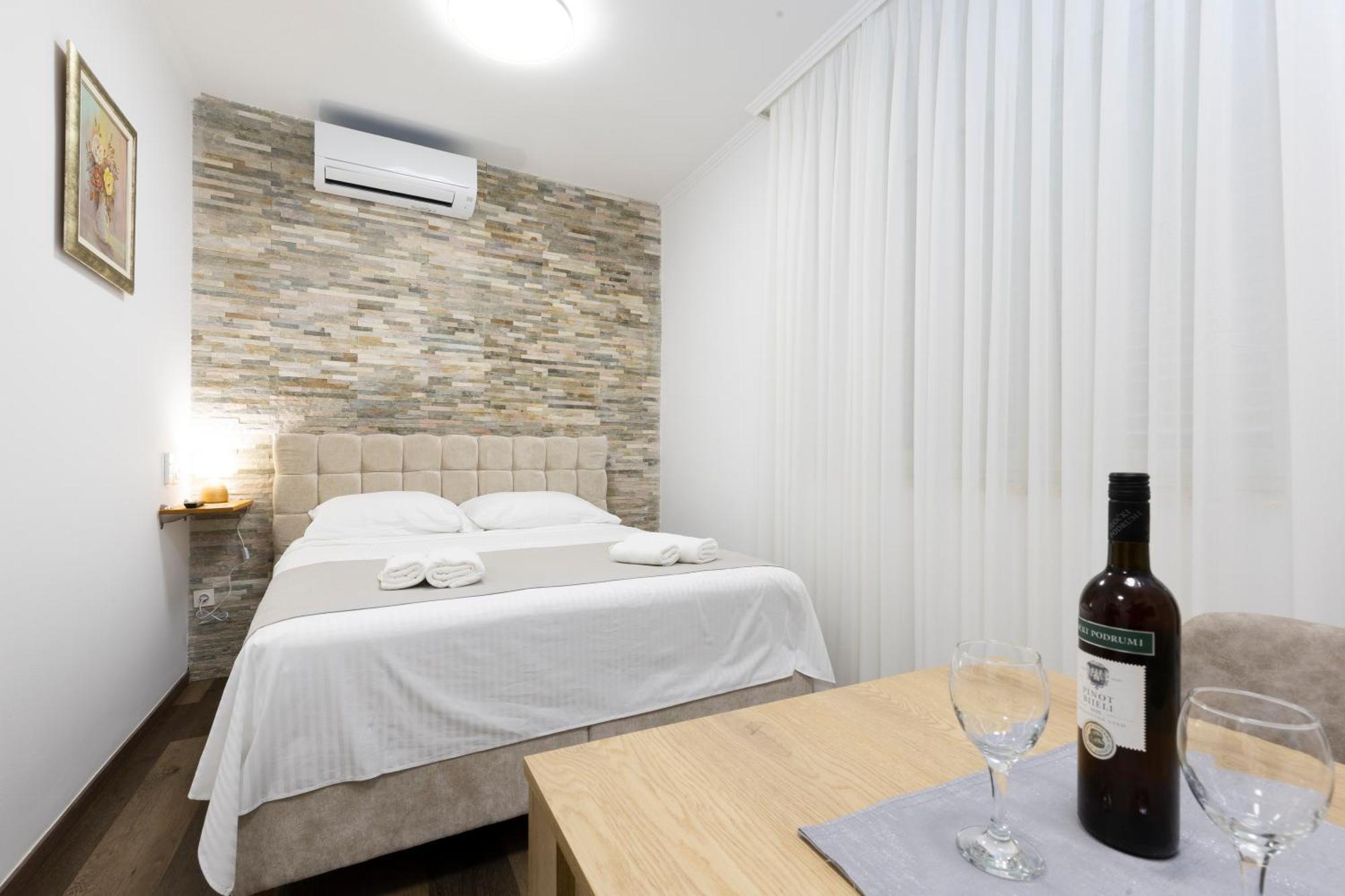Split Varos Inn Экстерьер фото