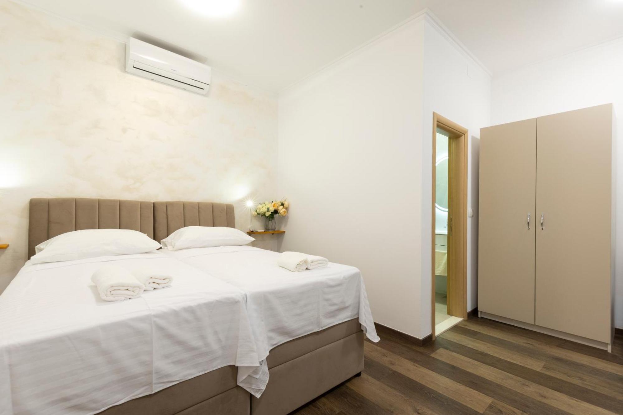 Split Varos Inn Экстерьер фото
