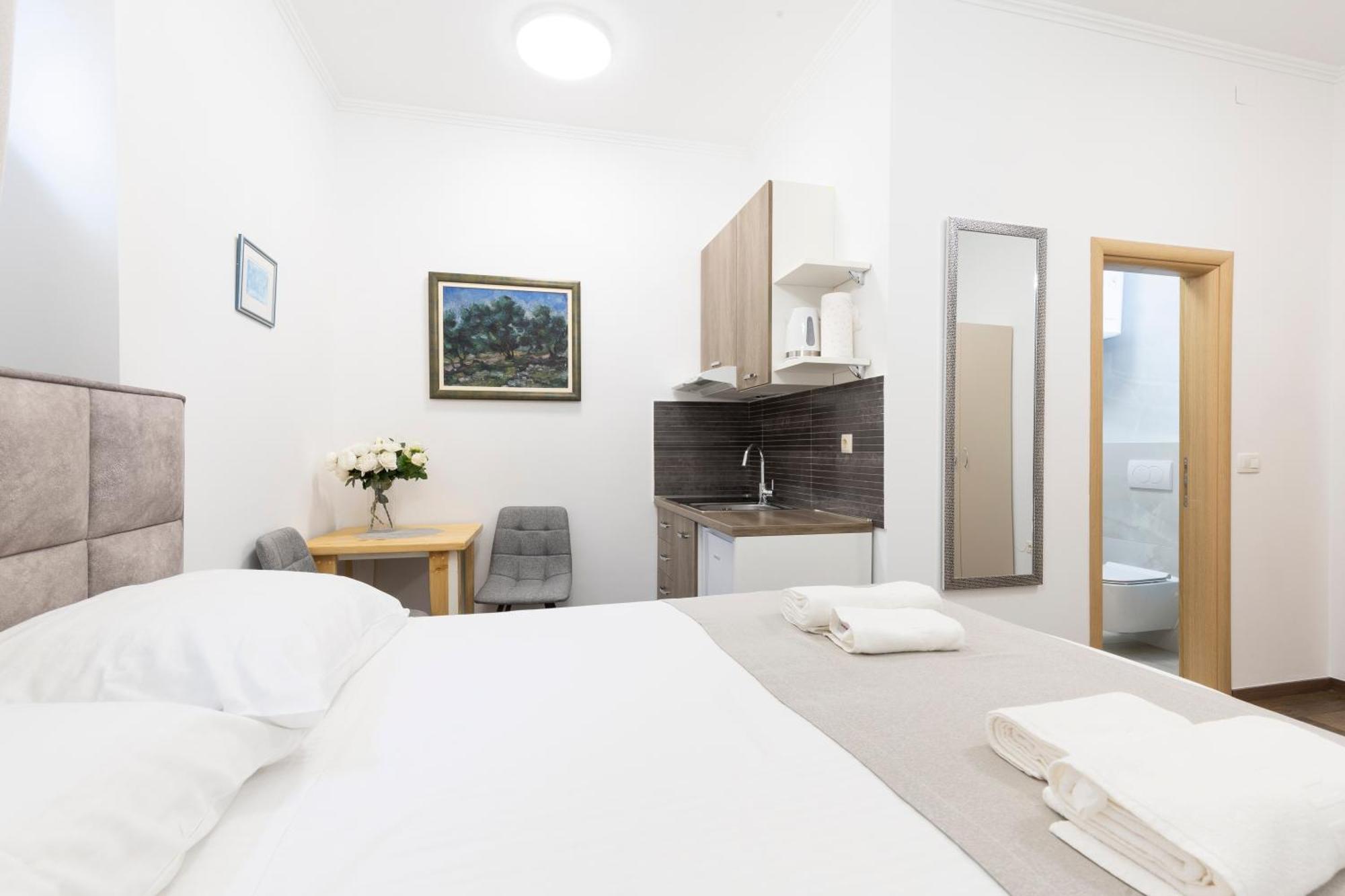 Split Varos Inn Экстерьер фото