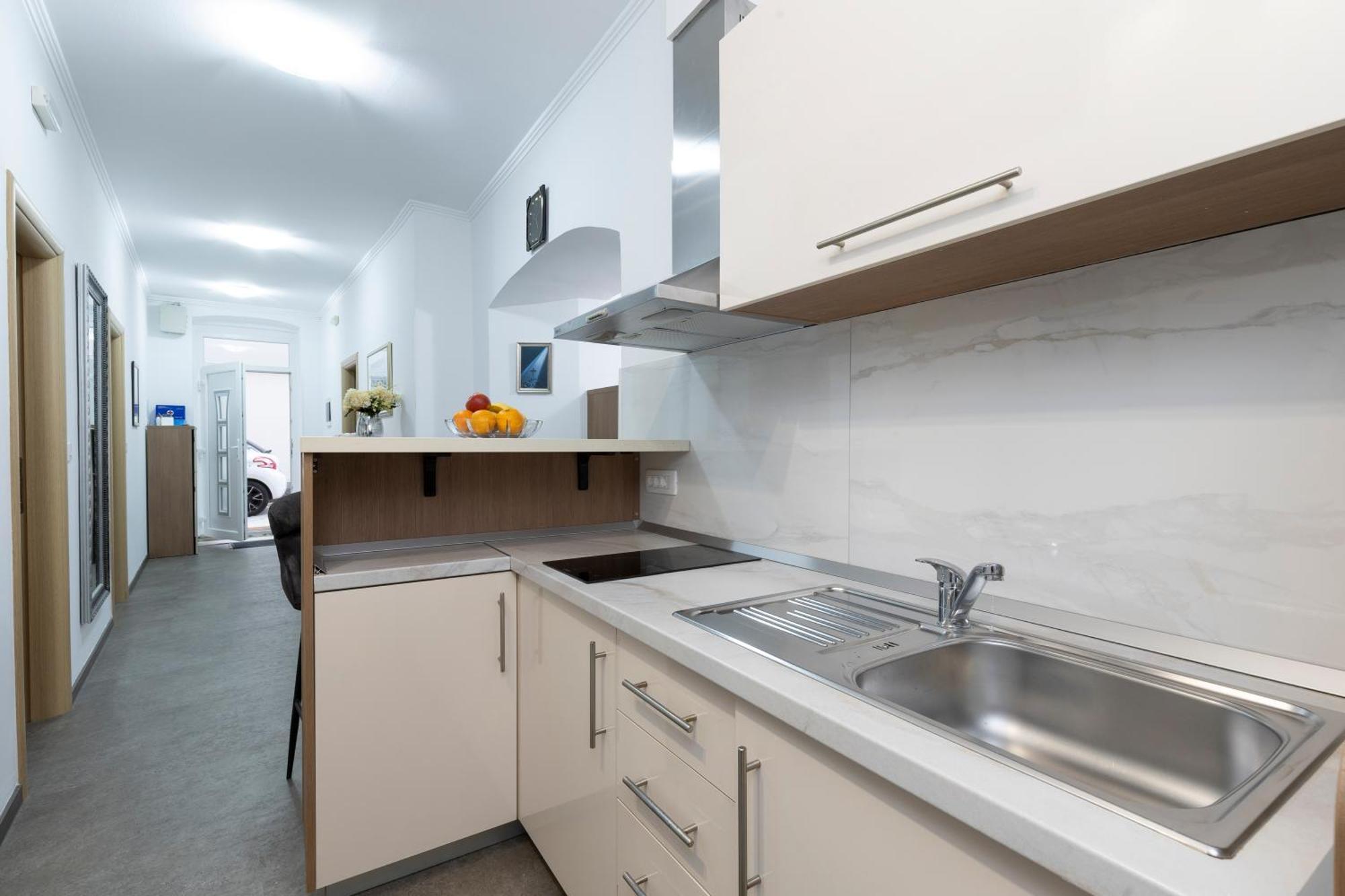 Split Varos Inn Экстерьер фото